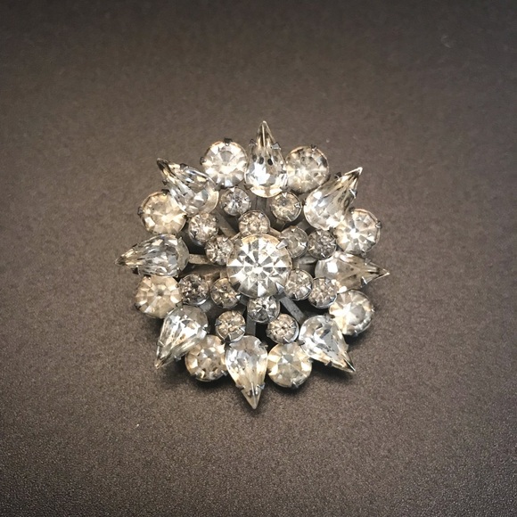 Vintage Cluster rounded Brooch - Picture 4 of 6